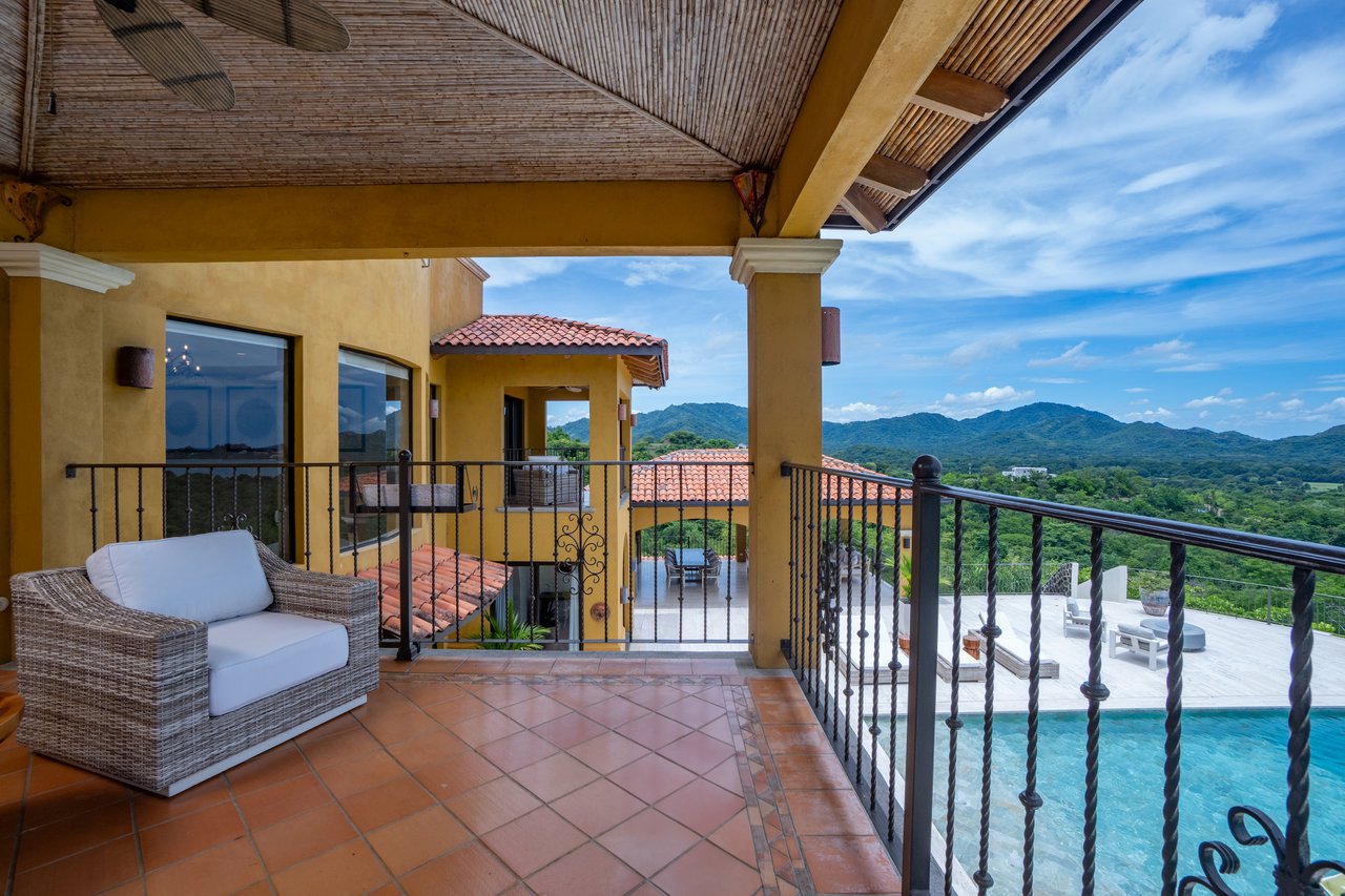 Casa Loro - Luxury Estate