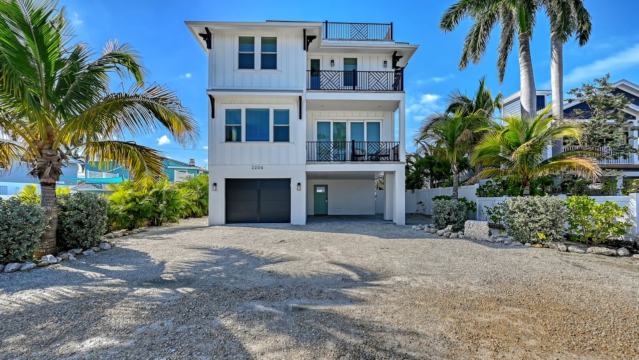 2206 Avenue A, Bradenton Beach, Florida