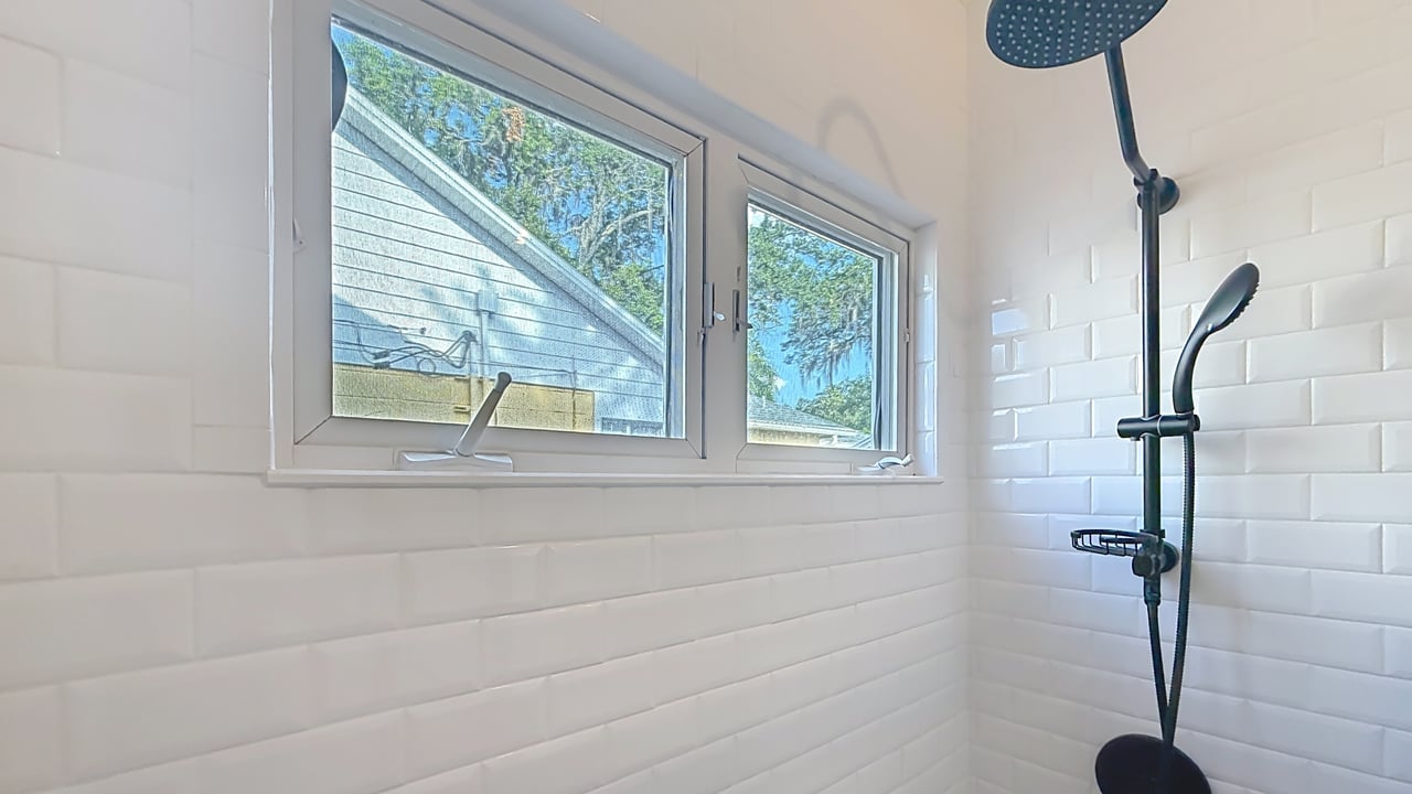 Charming 1925 Bungalow with Guesthouse in Orlando's Colonialtown