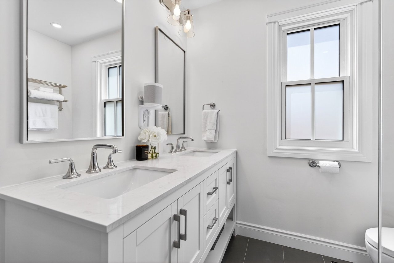 Sprawling Tyandaga Bungalow