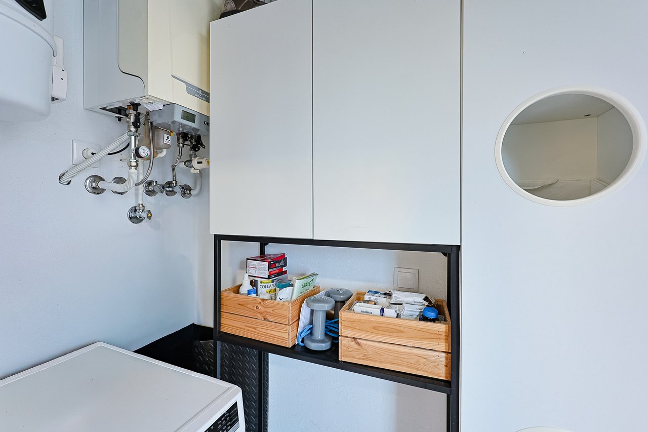 Modern 2-Bed, 2-Bath Apartment in Central Marinha Grande – Near Nazaré