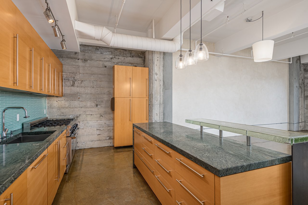 2 Mint Plaza #602