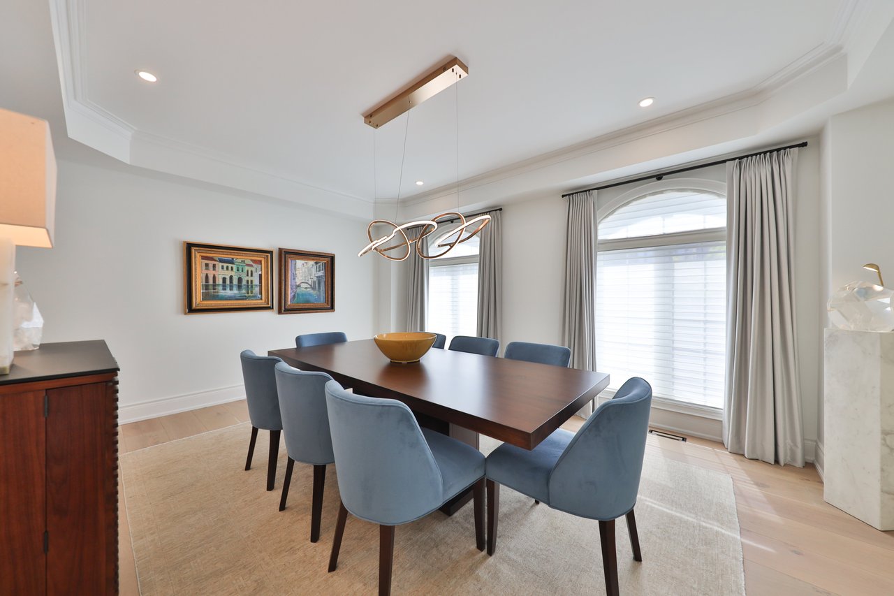 30-2400 Neyagawa Boulevard, Oakville