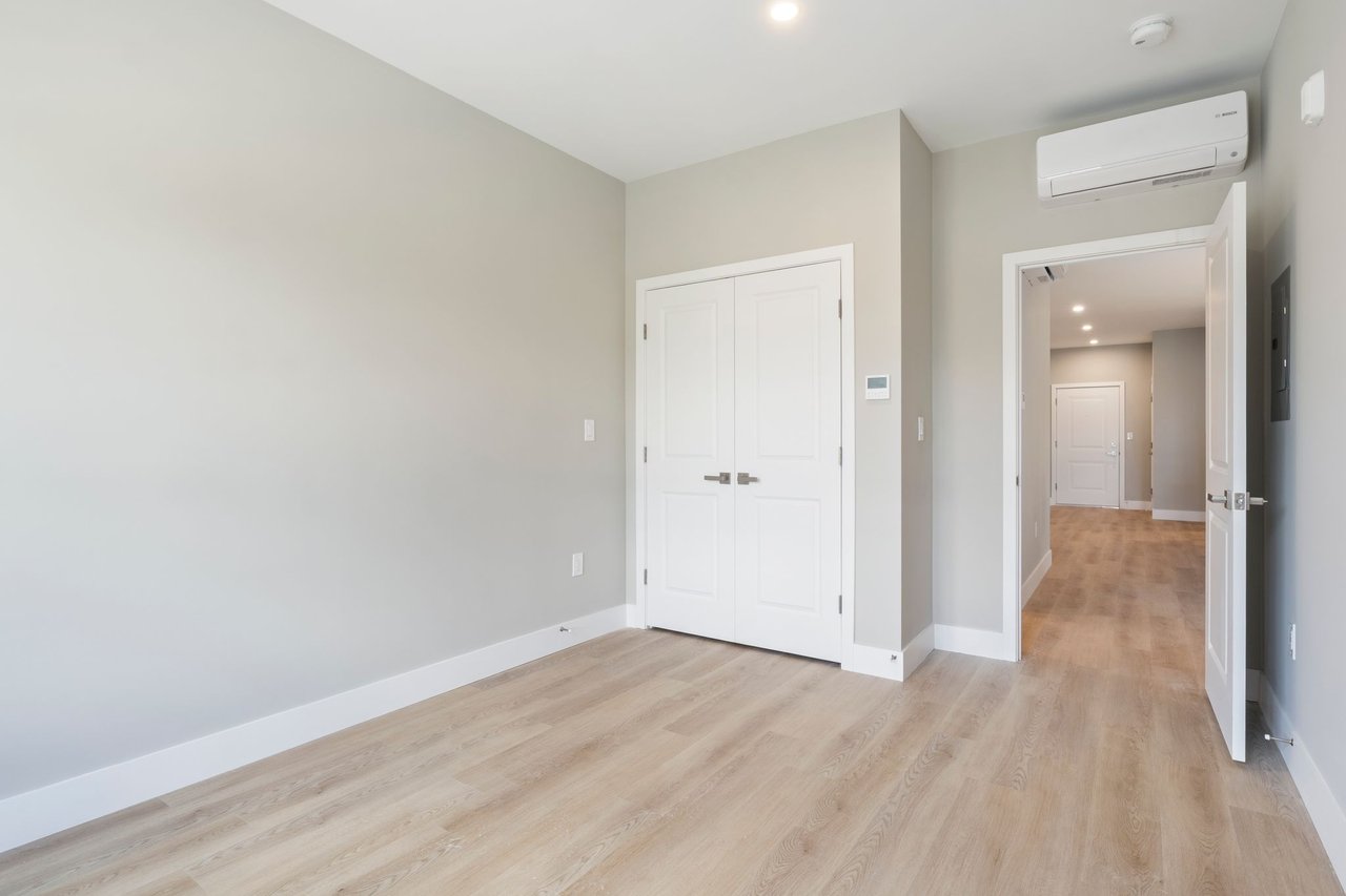 298 Main Street, 2C