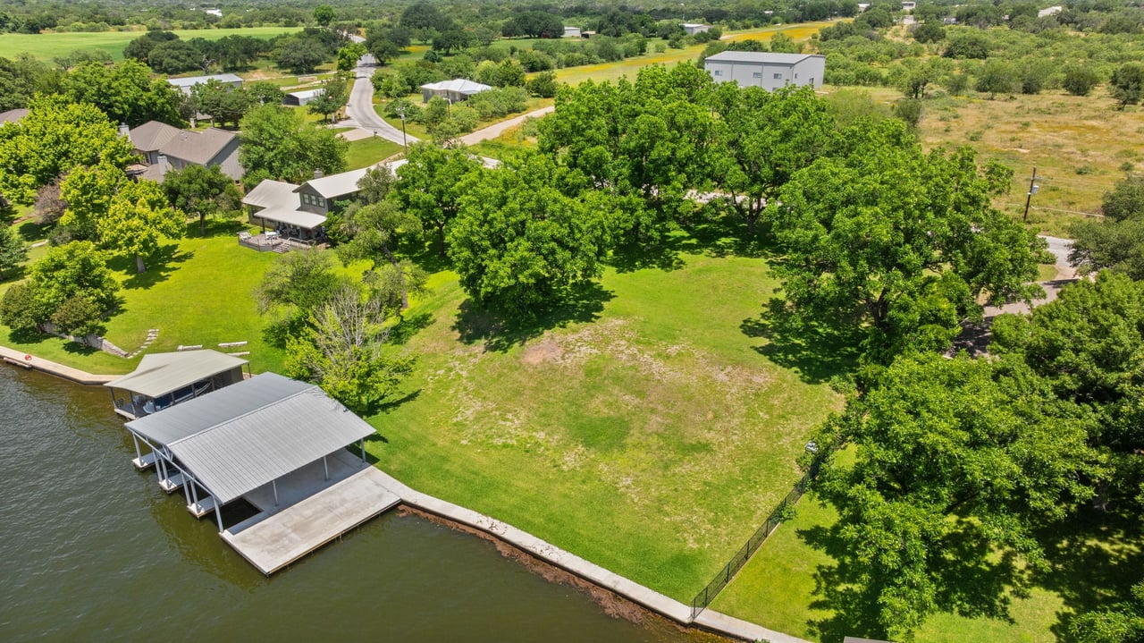 1514 Williams Lakeshore