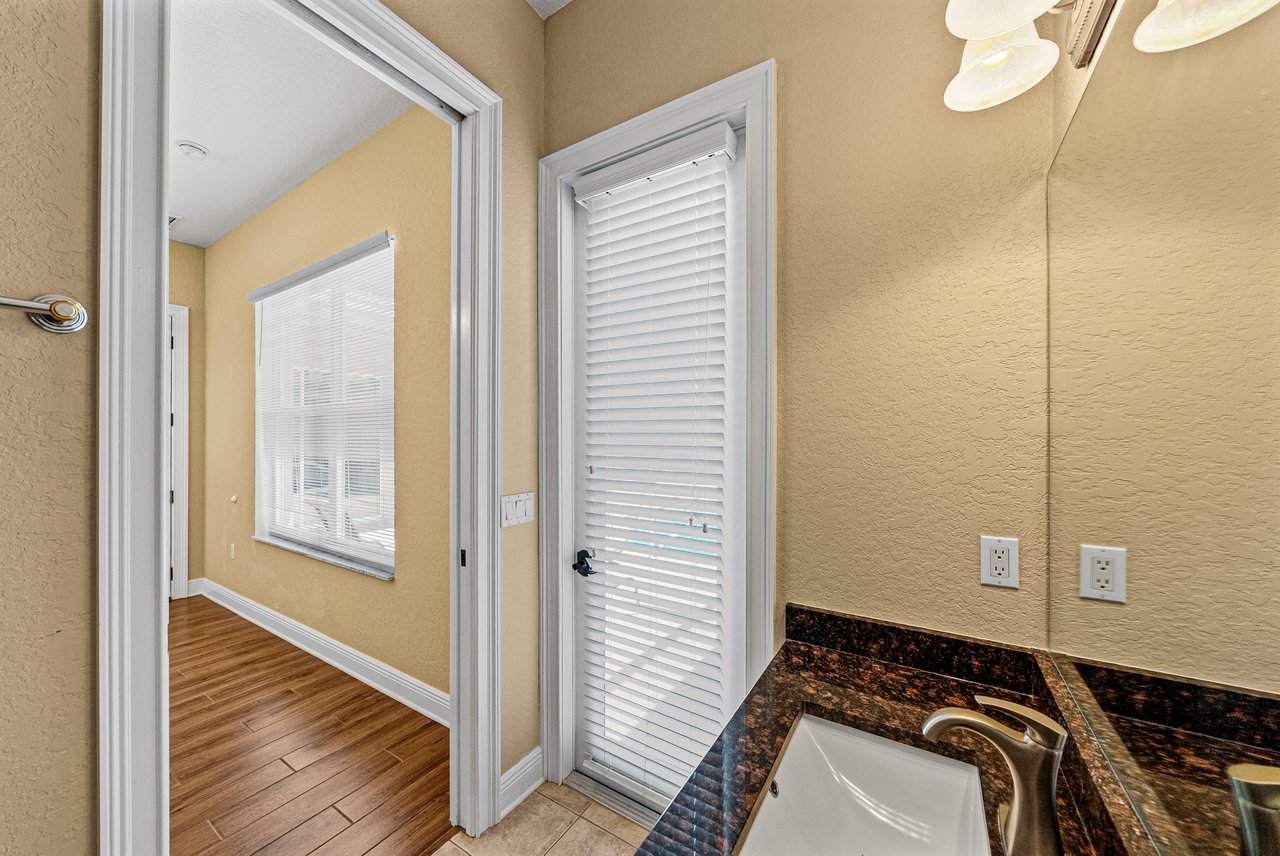 12231 Woodlands Circle