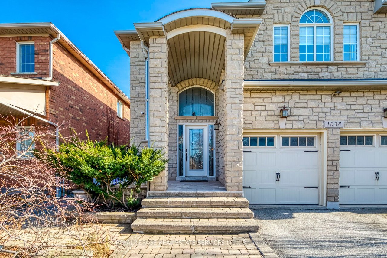 1038 Agram Dr