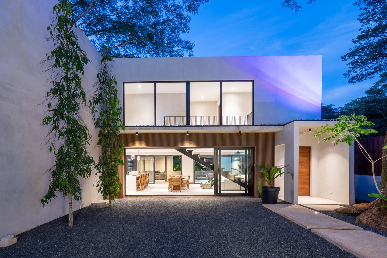 Casa Ko | Tropical Modern 4BR Retreat in Tamarindo with Exclusive Beach Club Membership