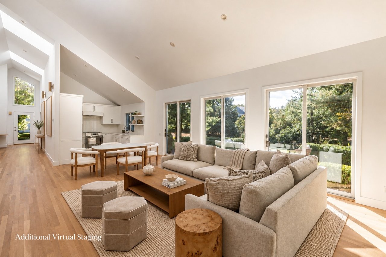 30 Huckleberry Lane, East Hampton