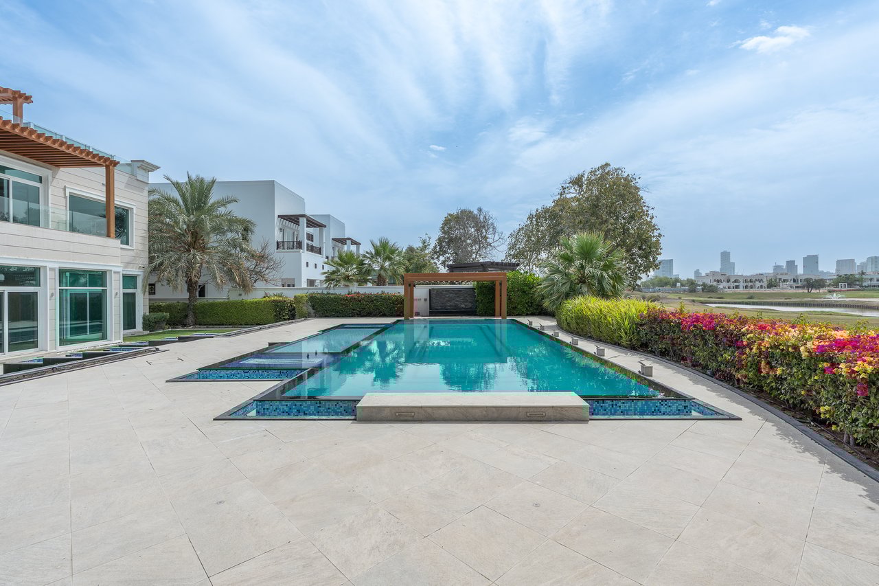 Emirates Hills Villa 