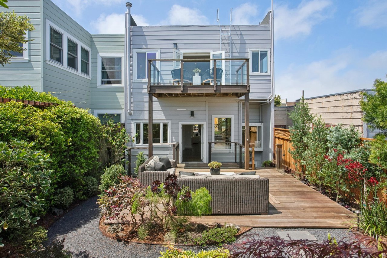 558 22nd Ave