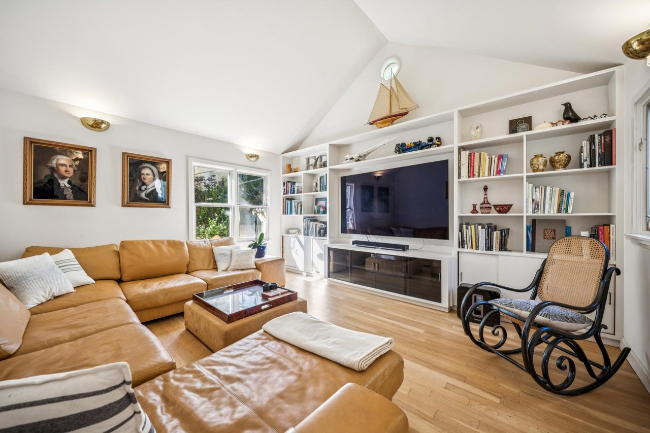 10 Maoli Drive, San Rafael