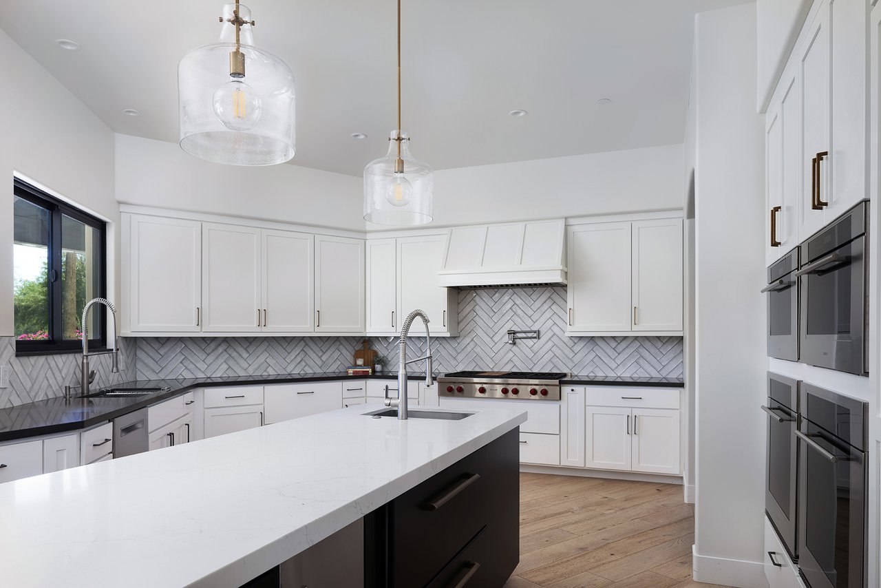 6718 E SAN JUAN Avenue