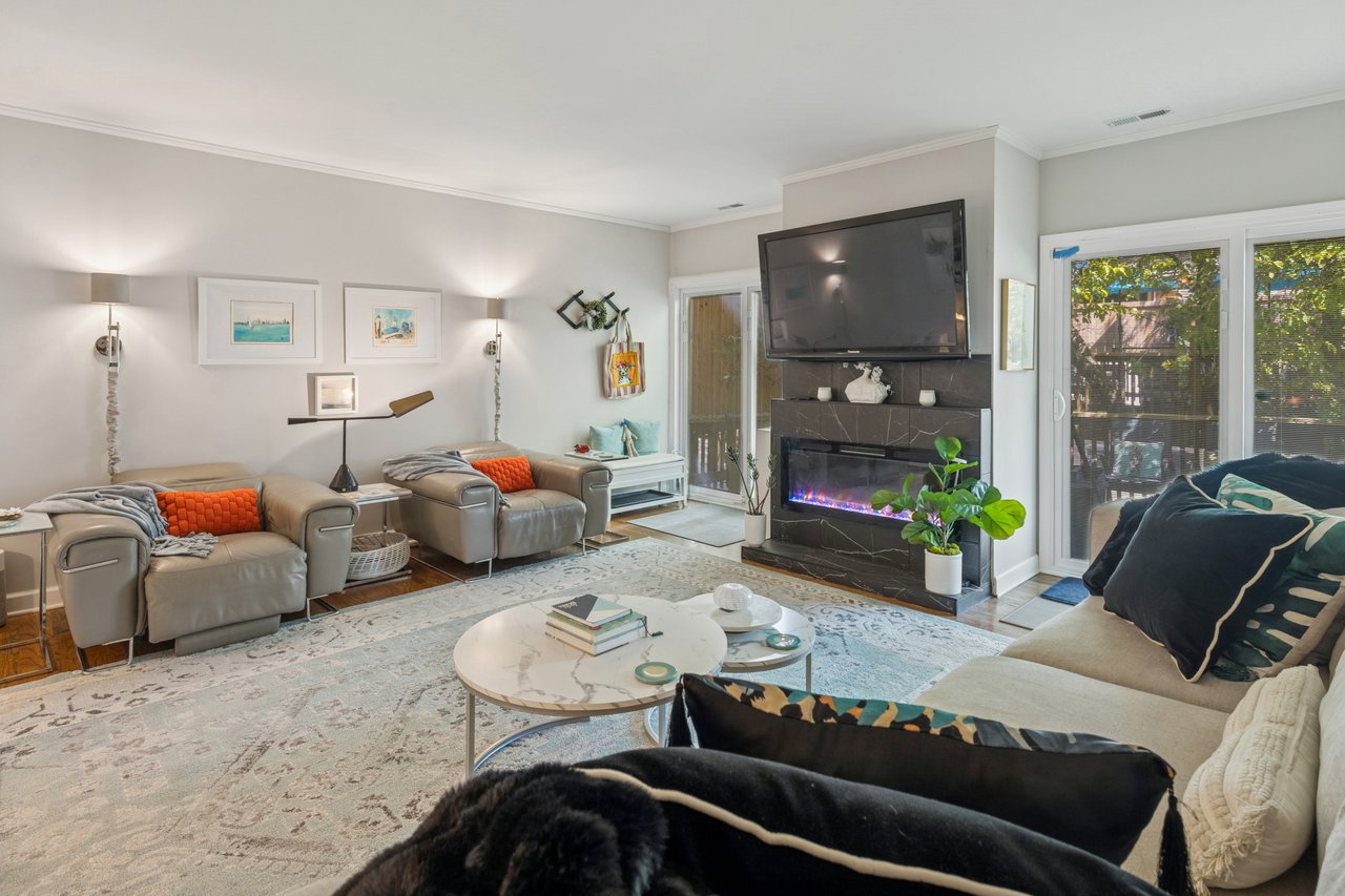 Chicago's Best Opportunity in  OLD TOWN