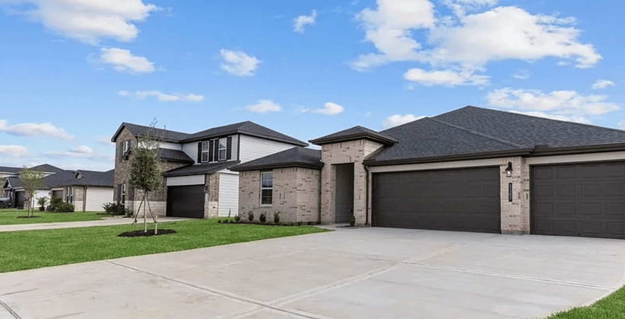6115 Windy Pines Way