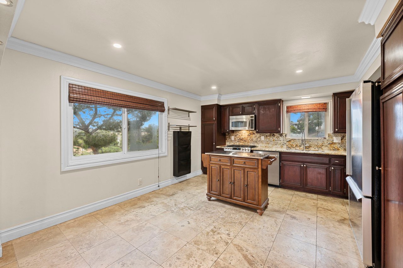 1973 Kinross Ct