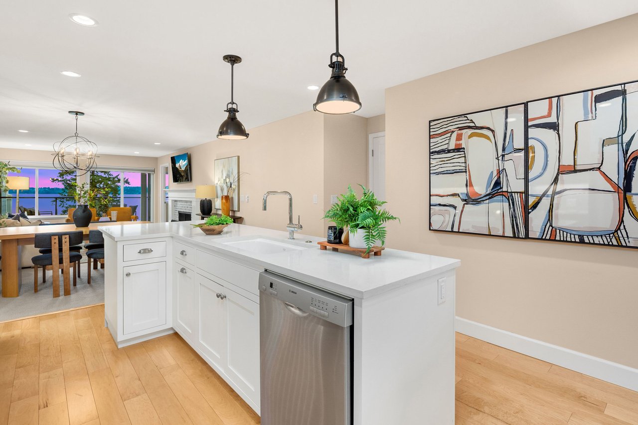 6620 Lake Washington Boulevard NE Unit: 303