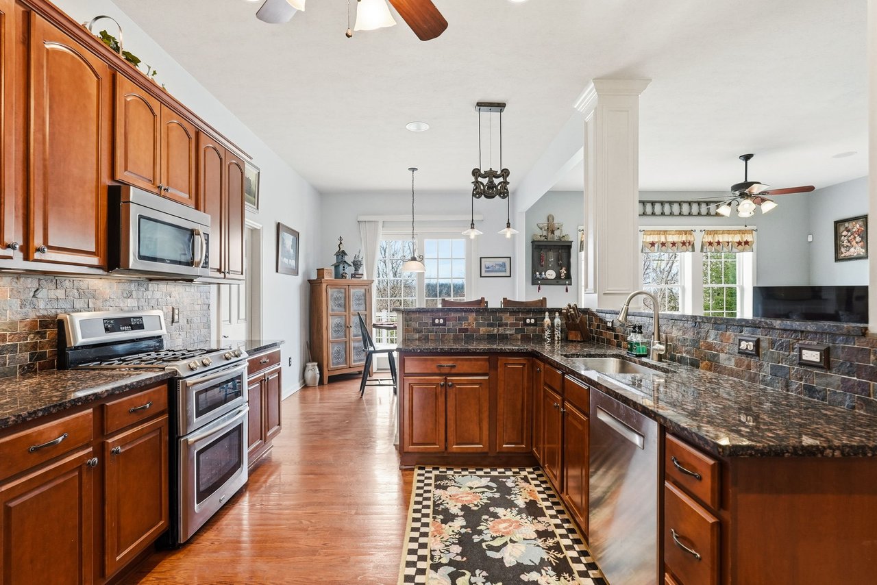 EXCLUSIVE LISTING  -  1234 Newbury Highland