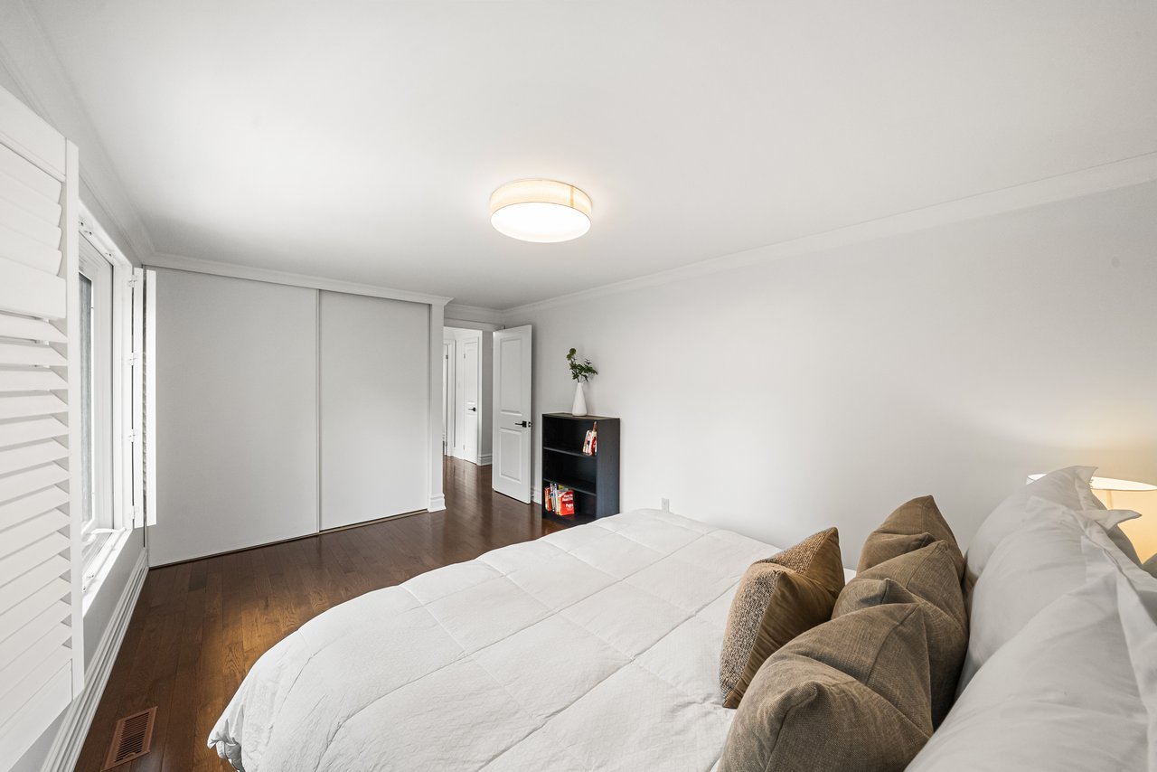 3178 Sir Johns Homestead
