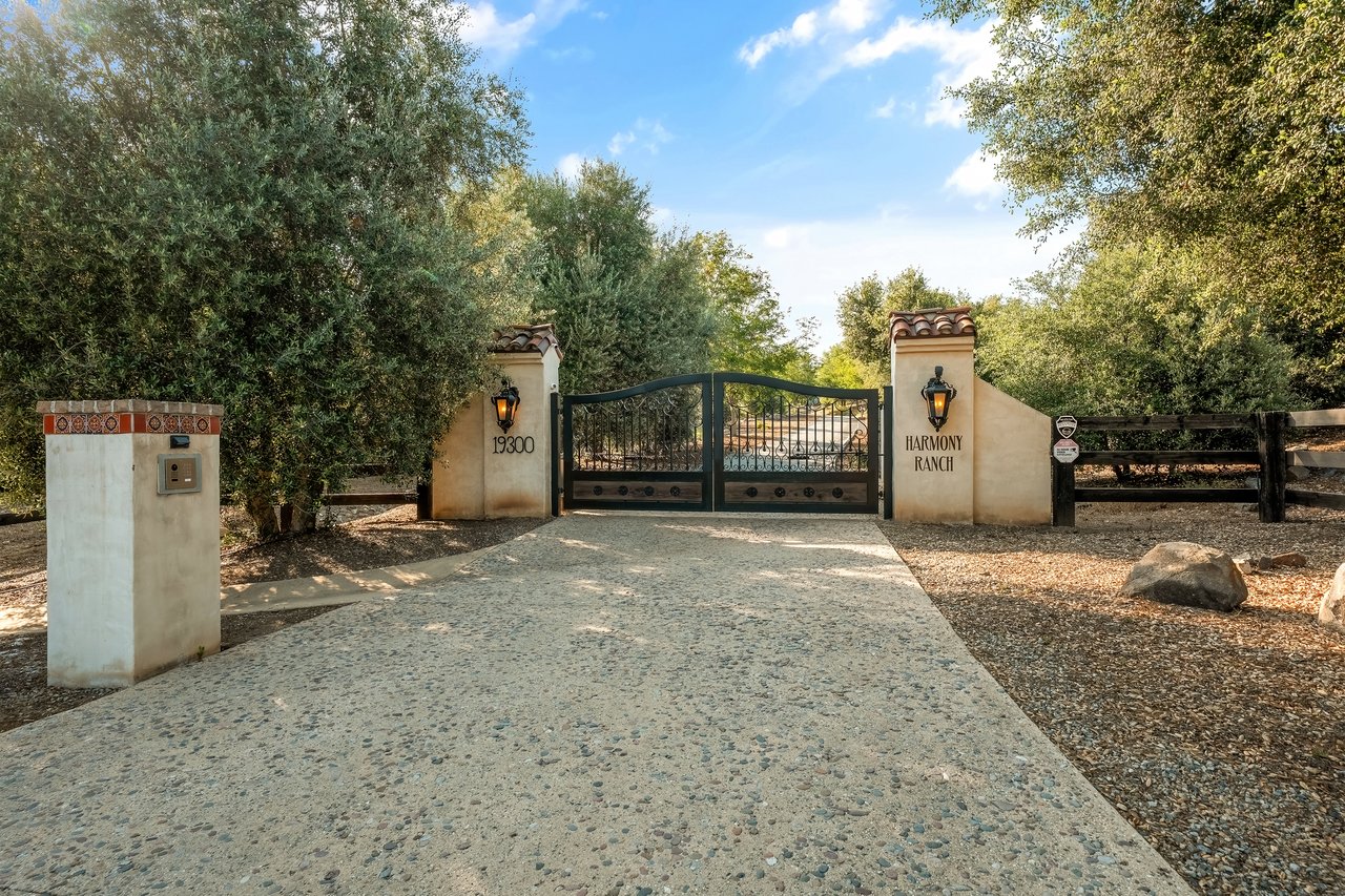 19300 Hombre Lane