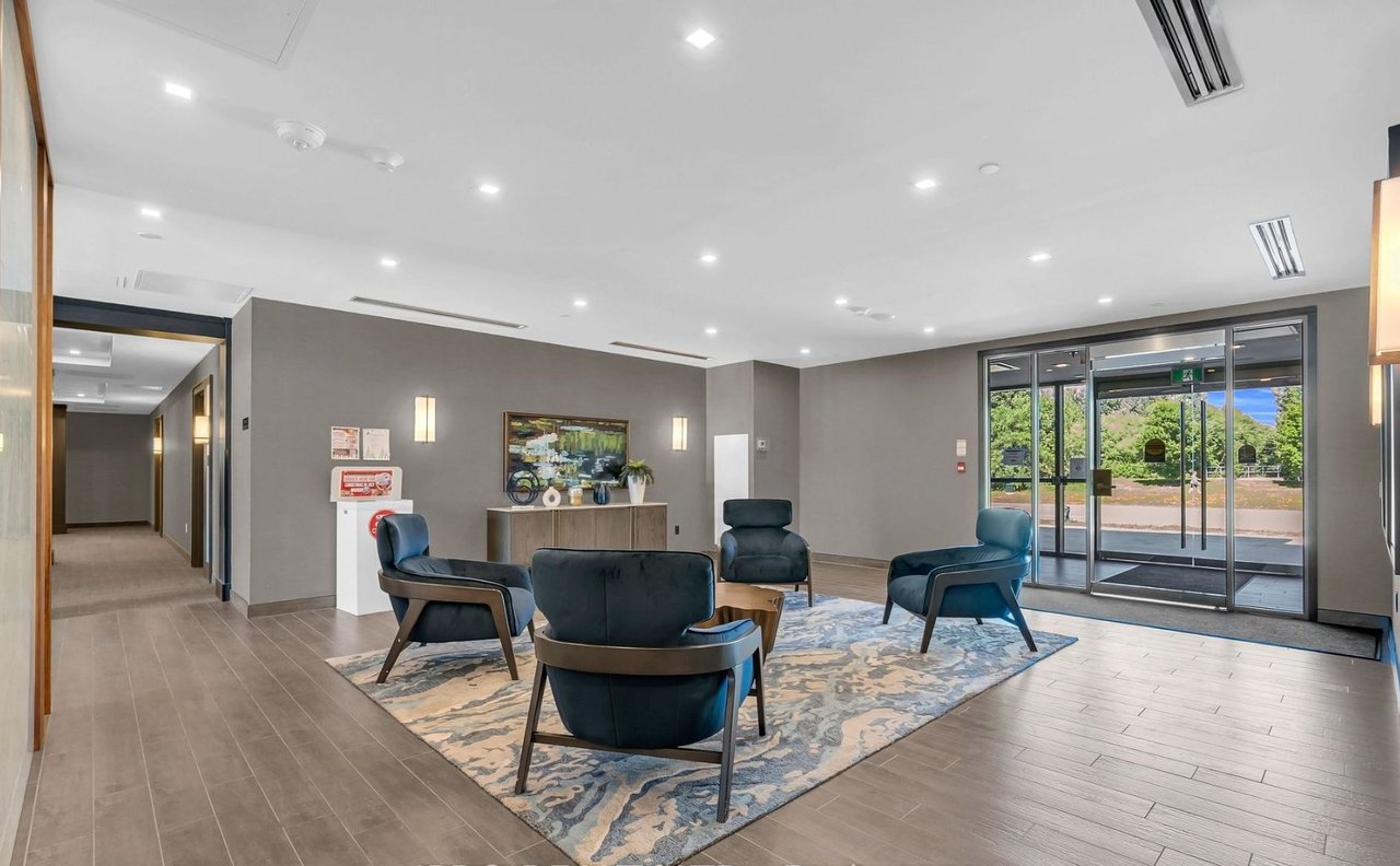 460 Dundas Street E Unit: 121