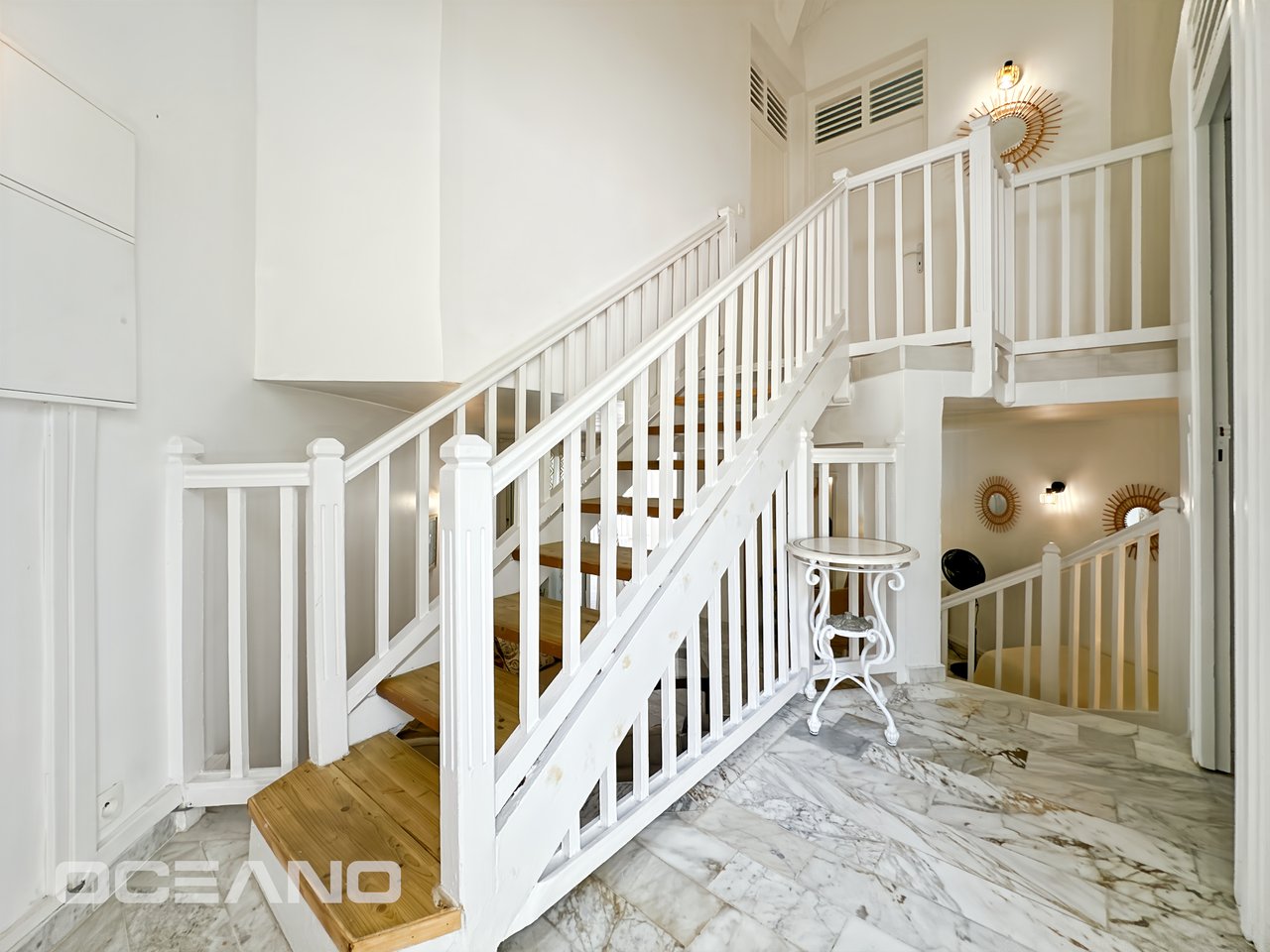 EXCLUSIVE : Set of 2 Apartments (T3 & T2) with Terraces - Charm and Investment Potential