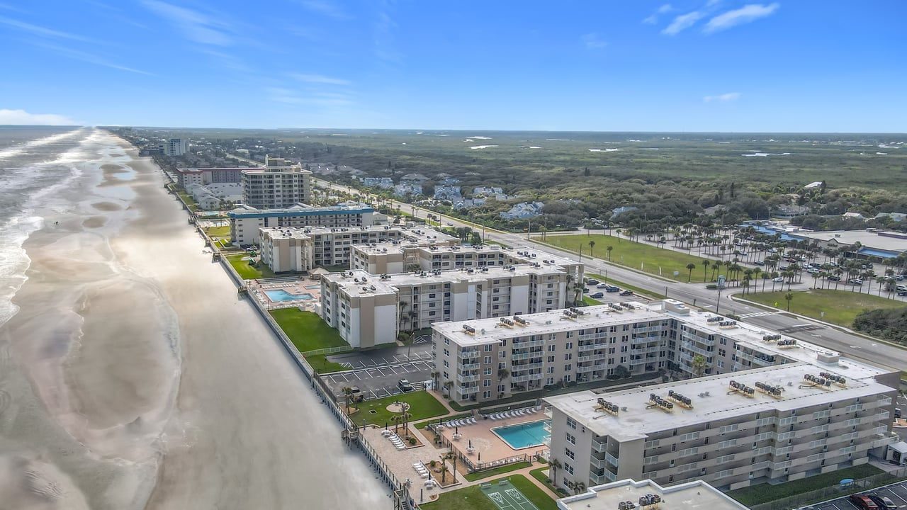 Top-Floor Oceanview Condo on New Smyrna Beach