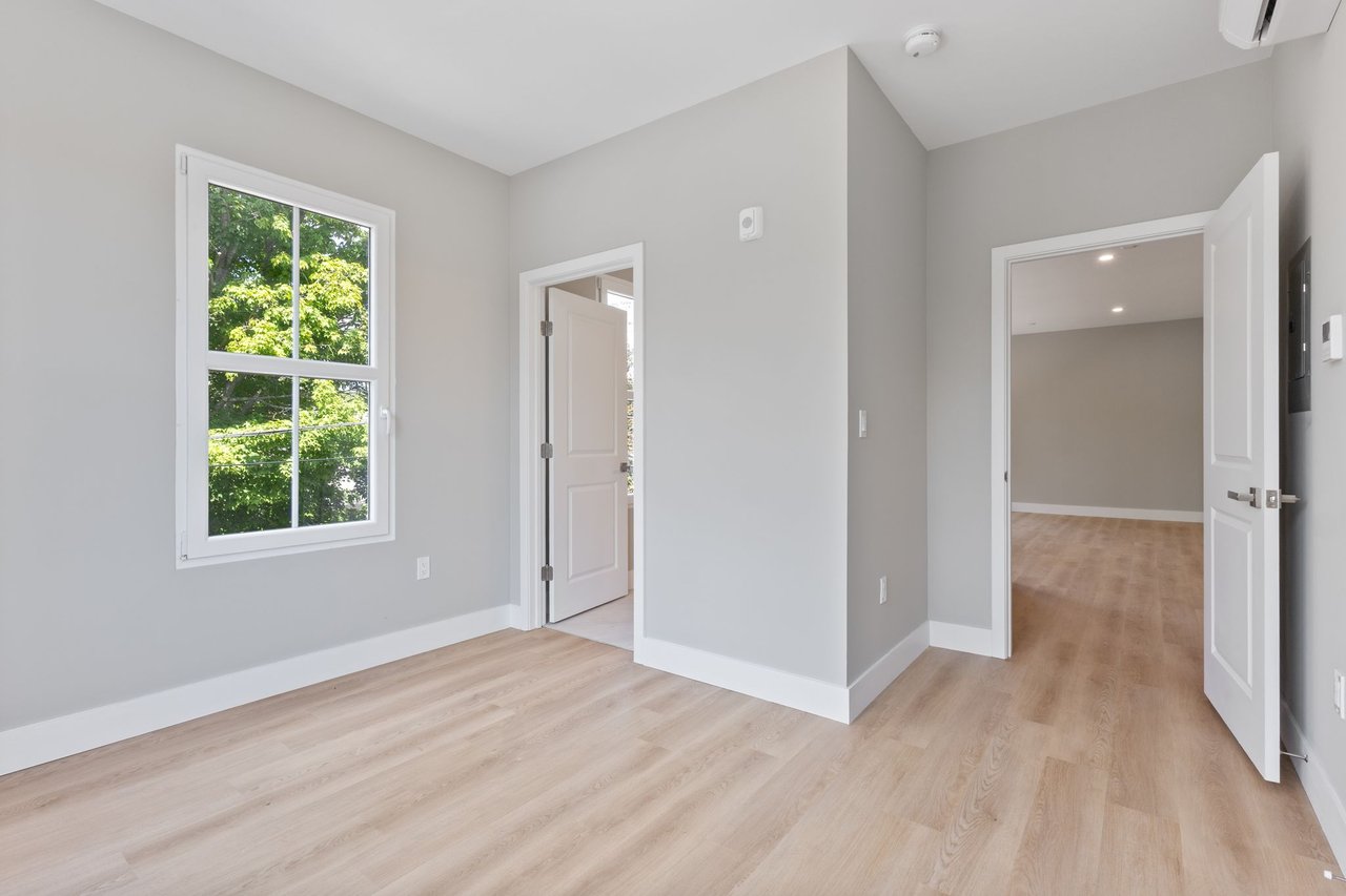 298 Main Street, 3E