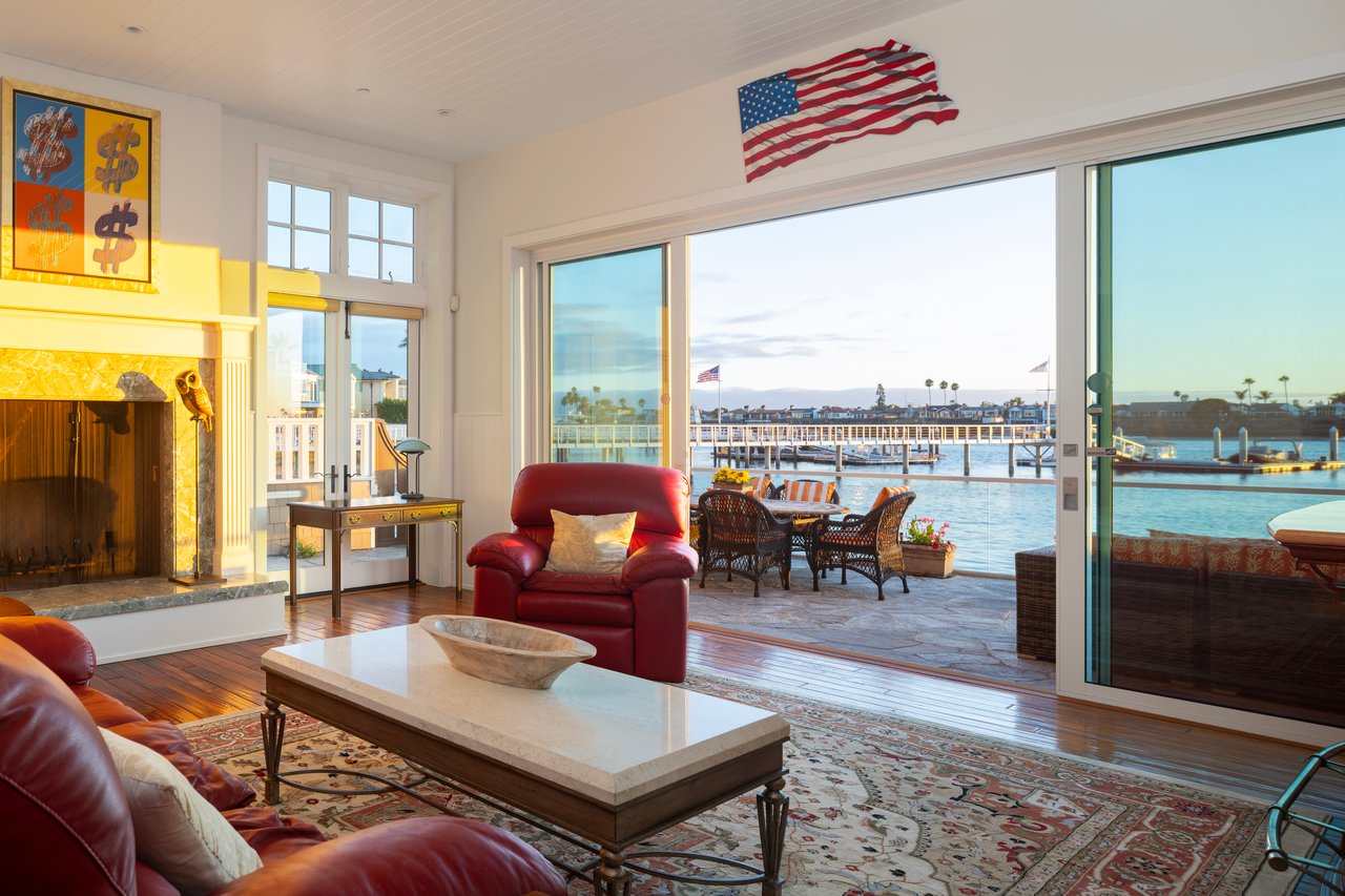 Rare Bayfront Offering