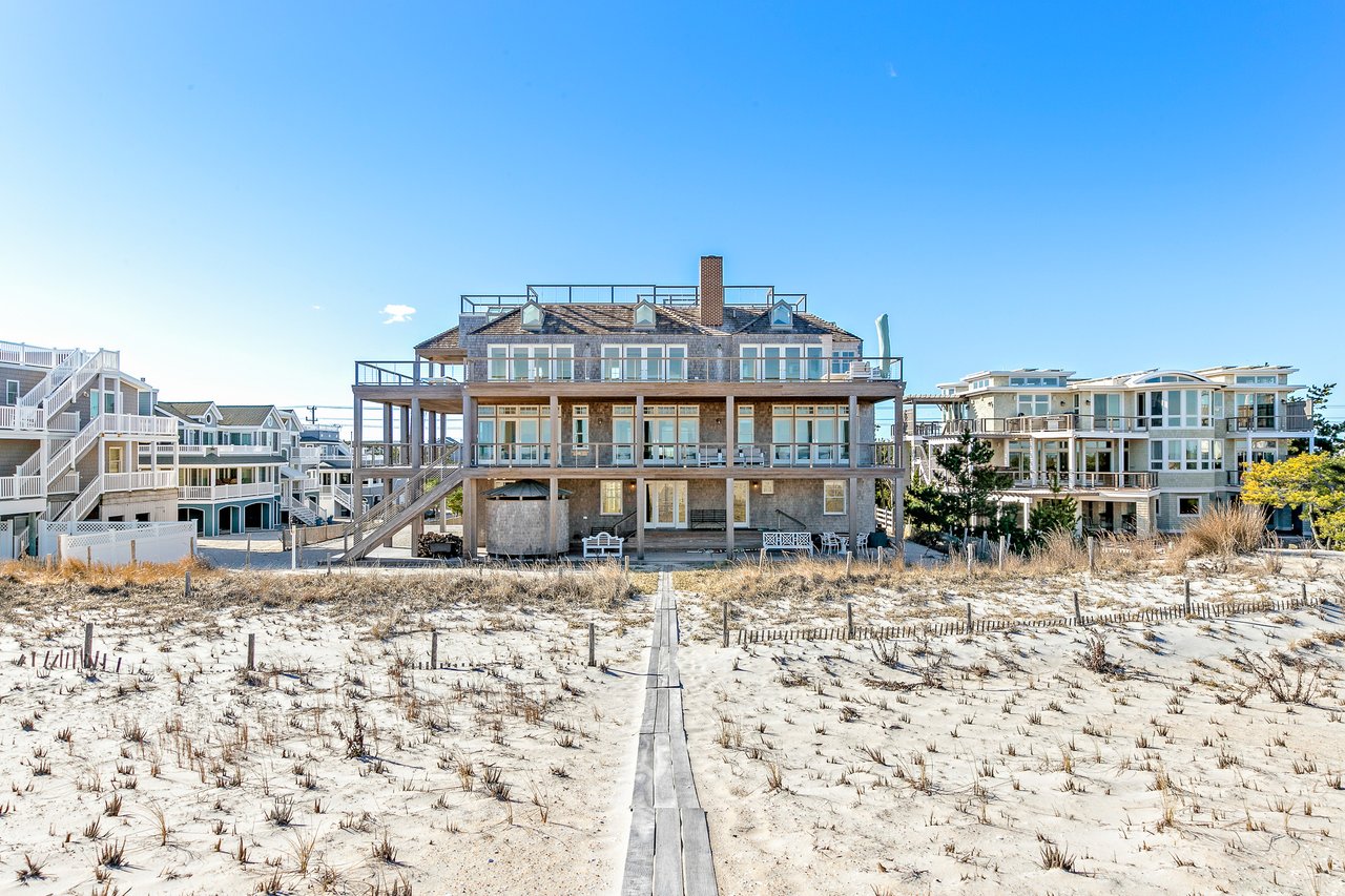 1039-C Long Beach Blvd.