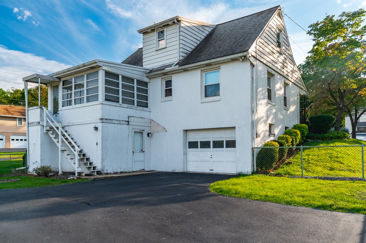 1839 Mauch Chunk Road