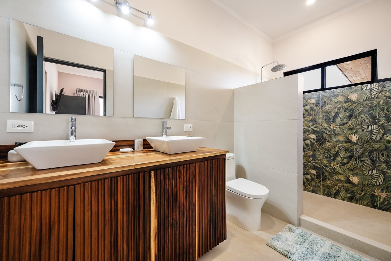 Villa Aurora | New 5BR Luxury Home Minutes from Playa Penca & Potrero