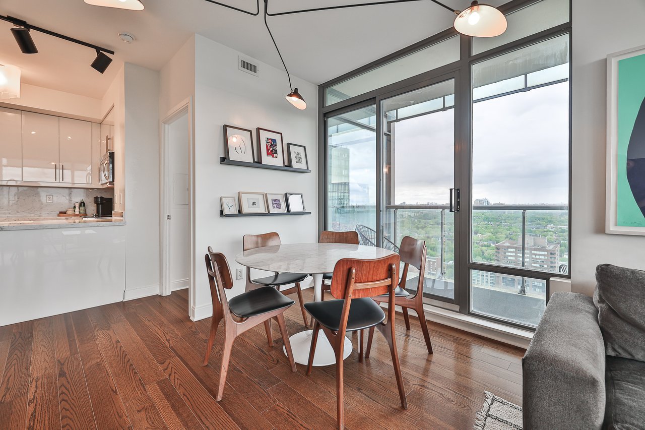SOLD: Luxury Living