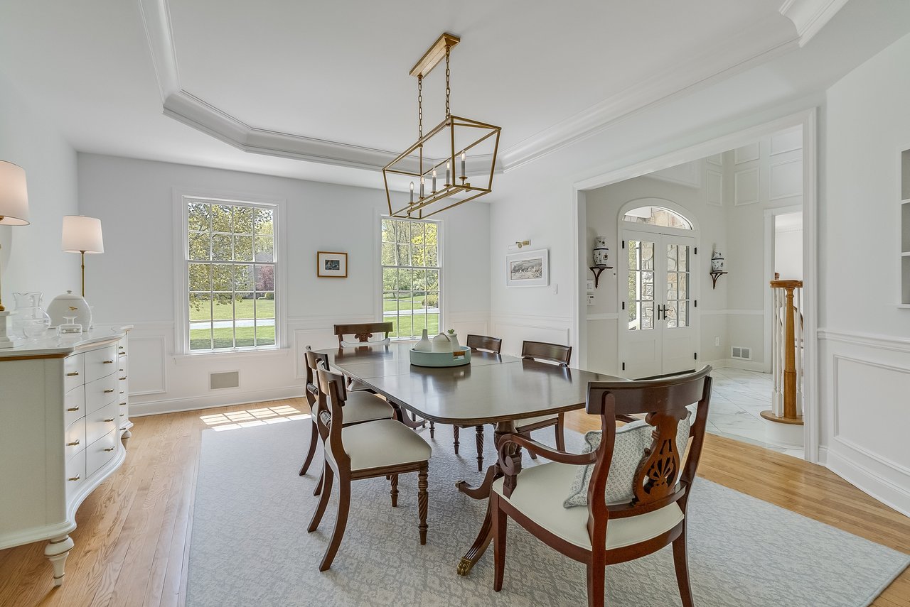 82 Woodman Ln