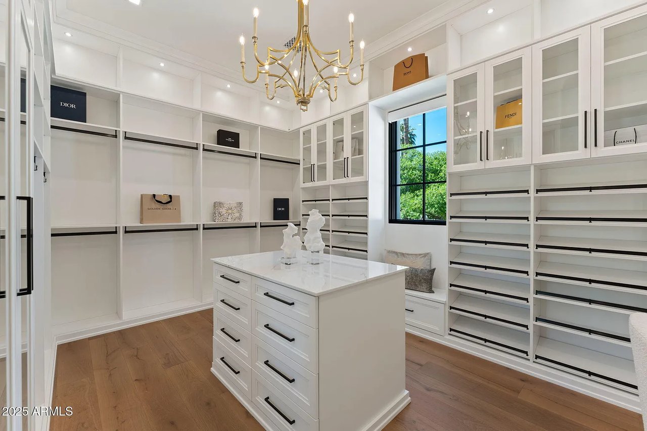 7501 N EUCALYPTUS Drive