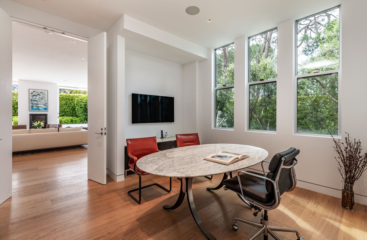 9011 Alto Cedro Dr, Beverly Hills