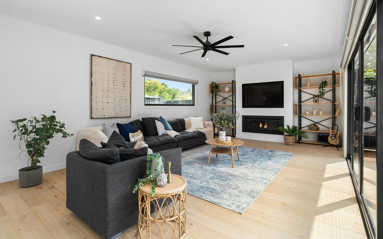 The Things You'll Love and Hate About Being A Homeowner