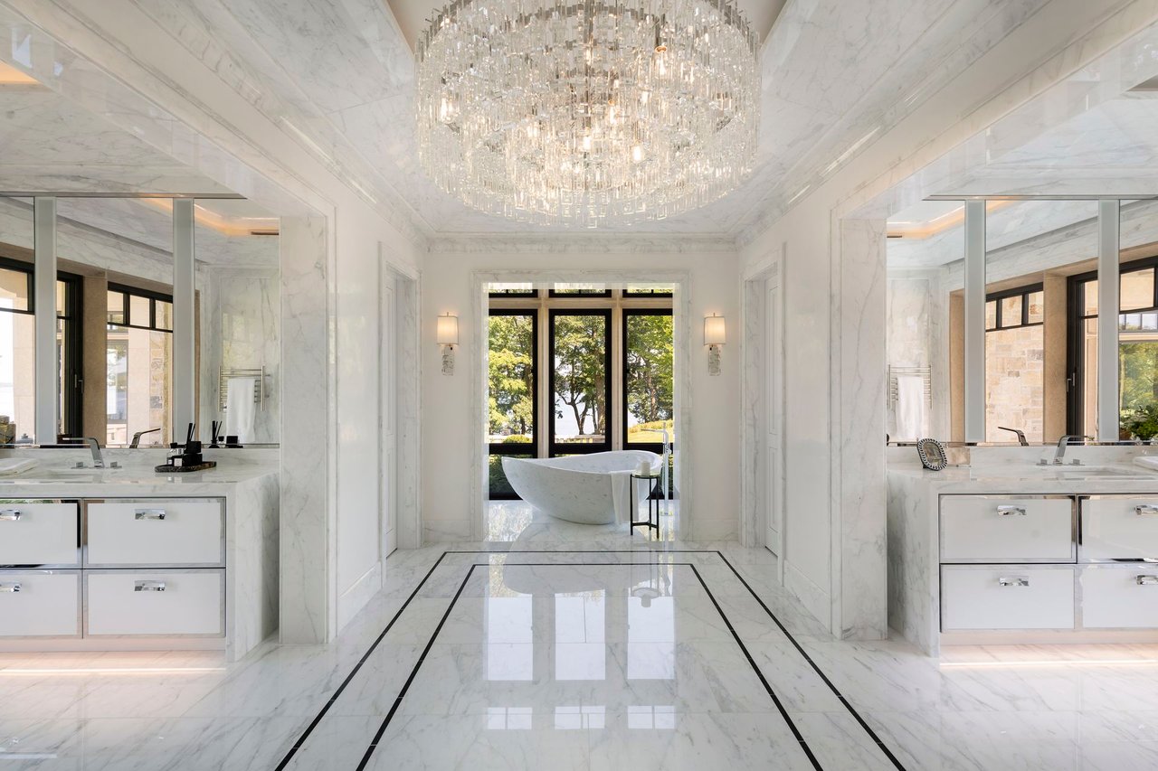 2770 Gale Road, Wayzata
