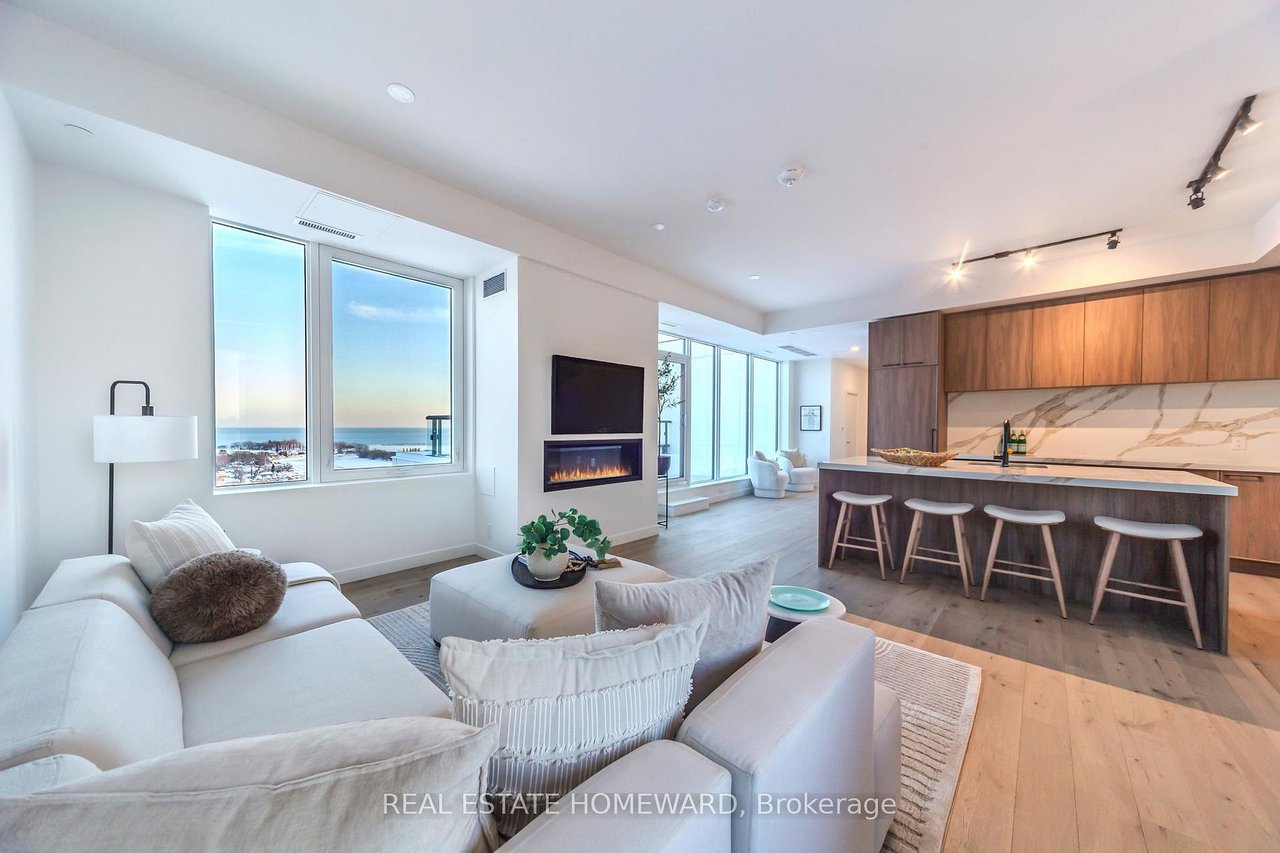 PENTHOUSE BY THE BEACHES 