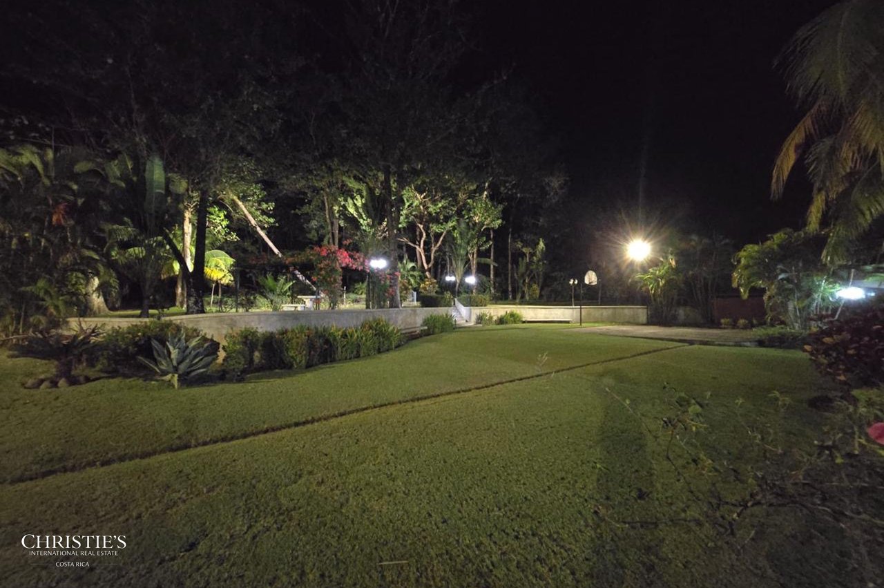 Private Estate Close to the Coast - Rancho Las Melinas