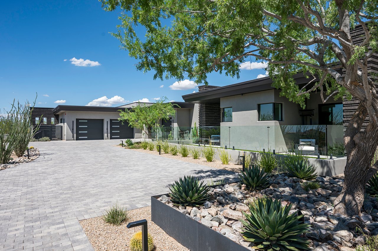 10784 E PINNACLE PEAK Road