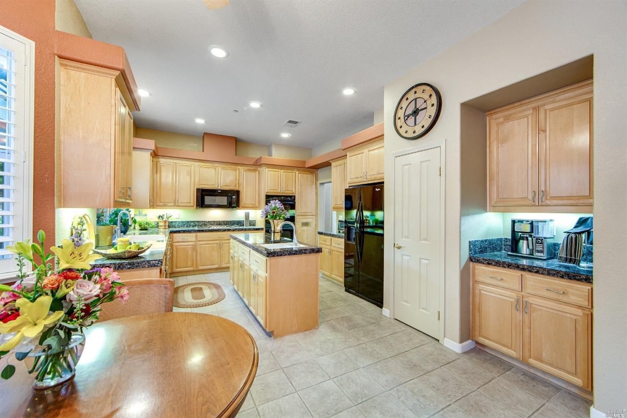 1876 Mallard Ln