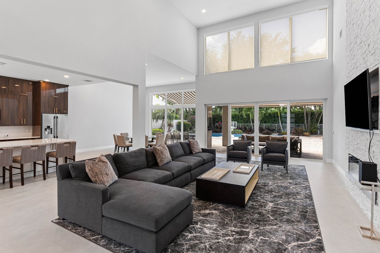 17371 Bridleway Trail