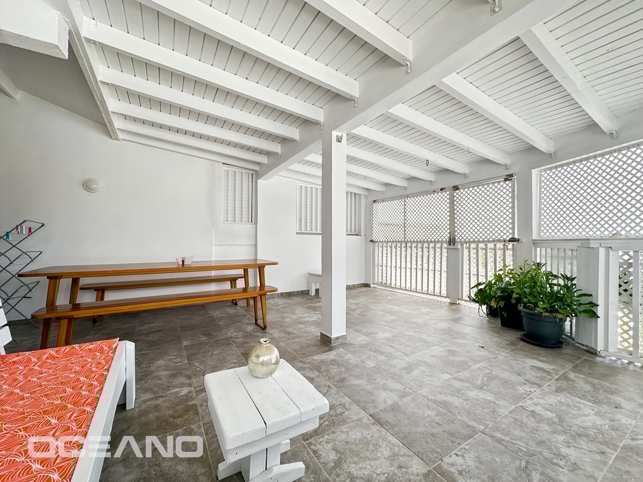 EXCLUSIVE : Set of 2 Apartments (T3 & T2) with Terraces - Charm and Investment Potential