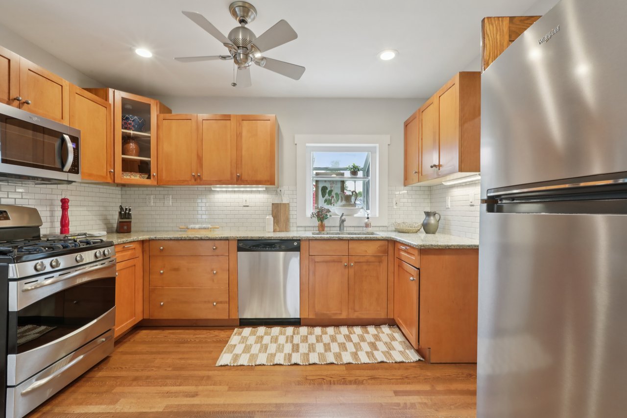 62 Hillside Ave
