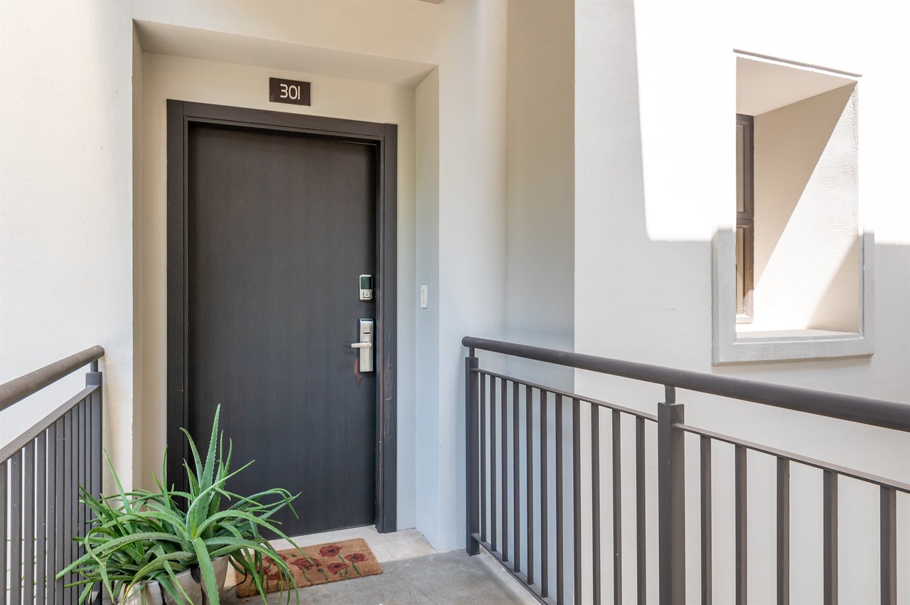 Roble Sabana #301 | Ocean-View Condo in Reserva Conchal