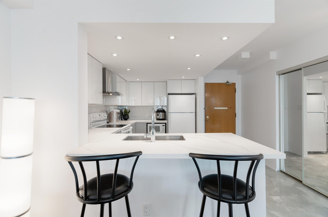 6055 Nelson Ave, #2102