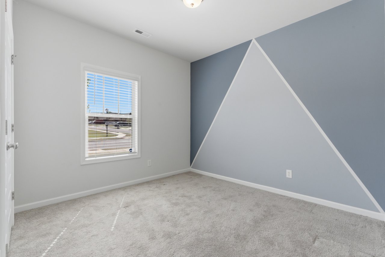 Corner Lot New Market Home!