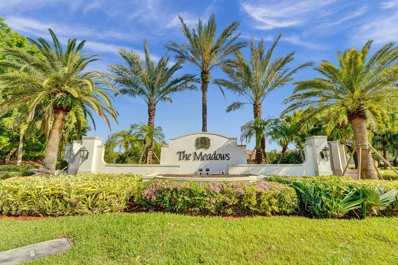 949 Crestview Cir