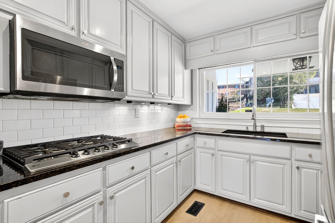 1840 Timothy Drive NE